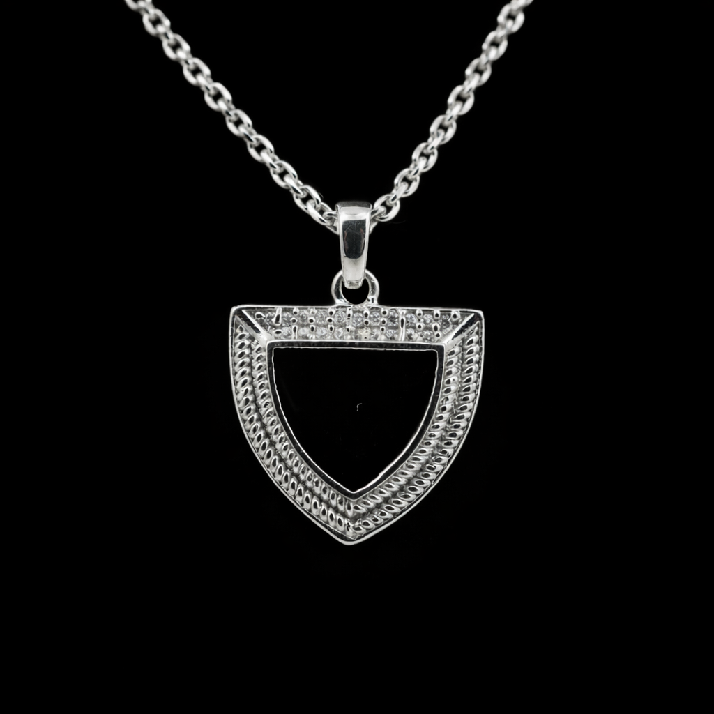 Onyx Crest Shield Pendant S (3)
